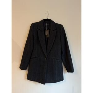 NWT - Limited Edition - Bernardo Women’s Herringbone Wool Blend Coat Size SMALL